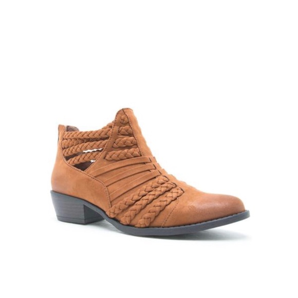 "Sochi” Mesh Cutout Fall Booties - Picture 2 of 5